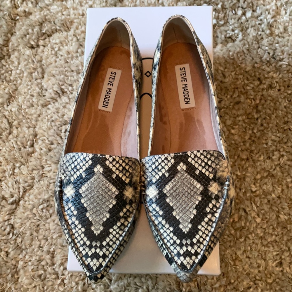Steve Madden Loafer | Feather Snake